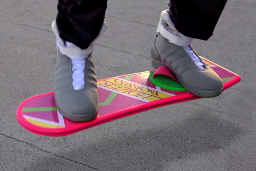 back-to-the-future-hoverboard-commercial-00001